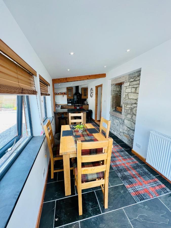 Barty'S Bothy Villa Contin Exterior photo